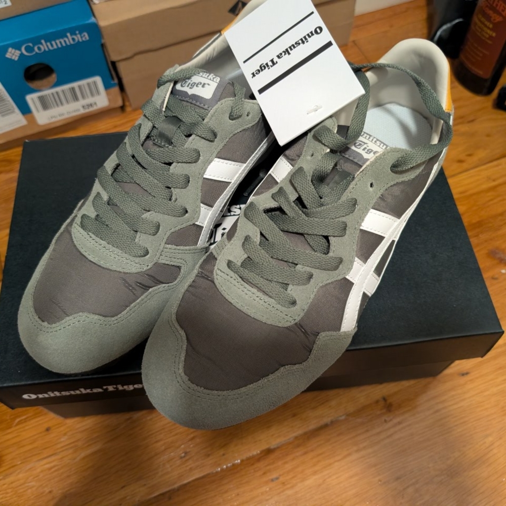 Onitsuka Tiger Serrano Burnt Olive and White Sneakers